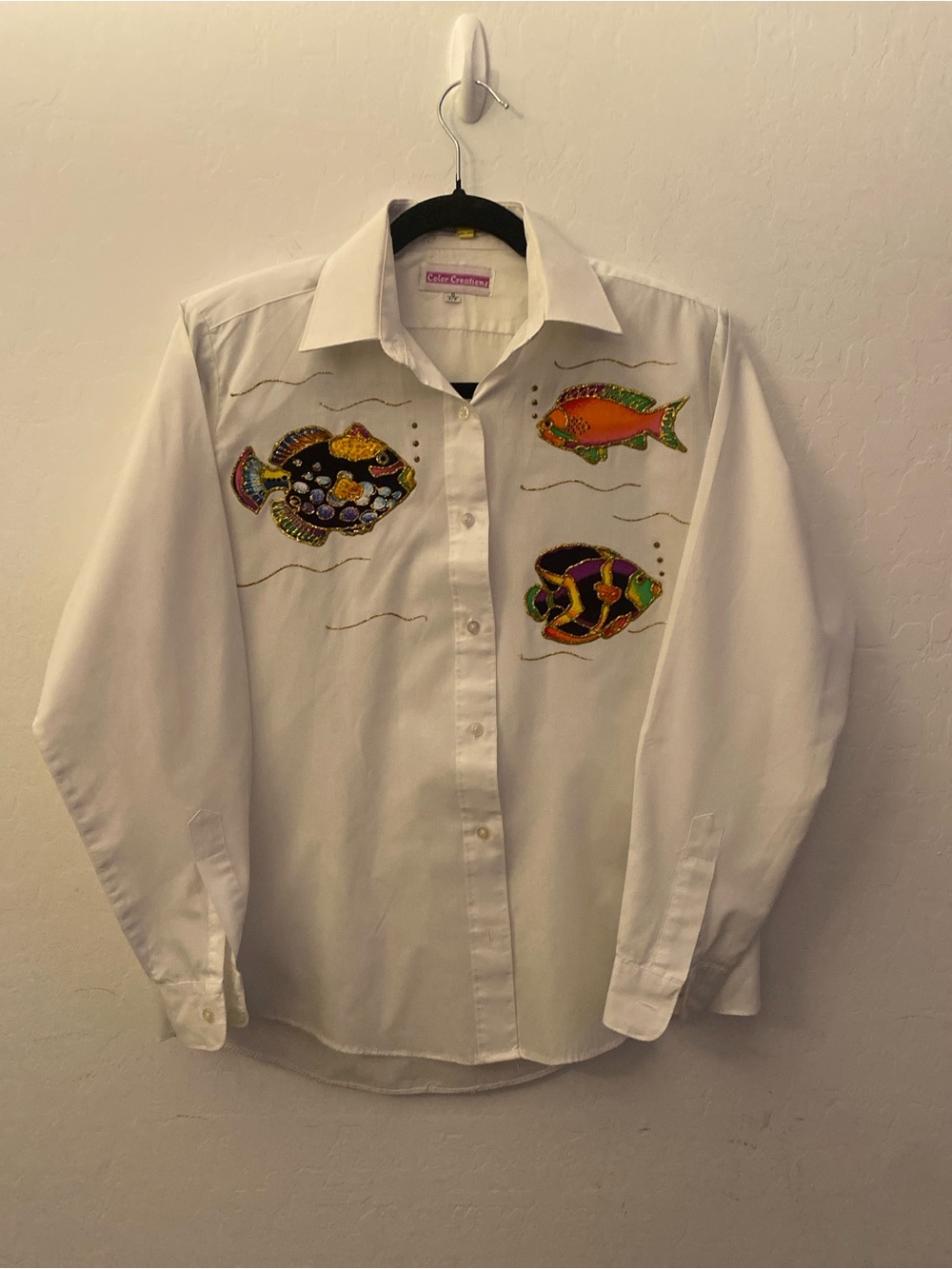 Vintage White Button-Down Shirt with Colorful Fish